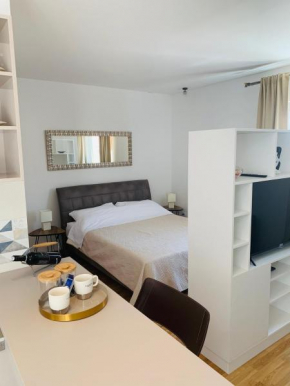 Madonna Guesthouse II